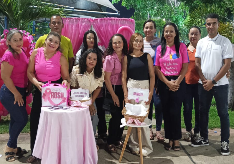 Ação Outubro Rosa na Praça José Sarney